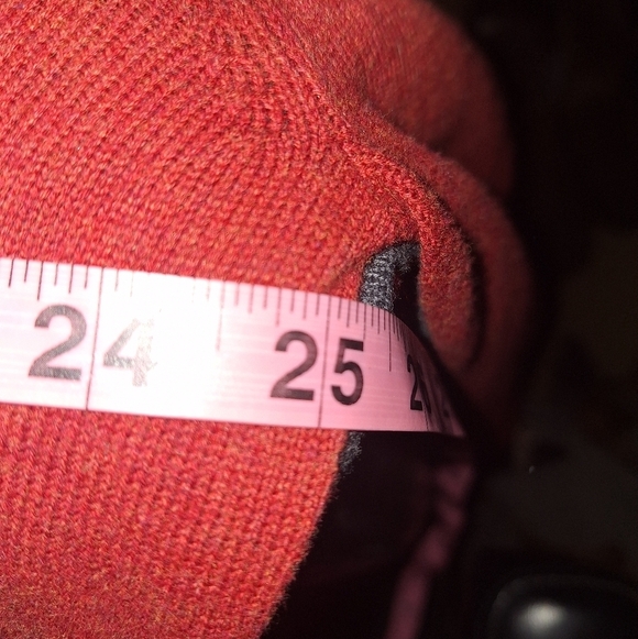 Tehama Men's Red 100% cotton Sweater in a men's size large. Pre-loved - Picture 7 of 9